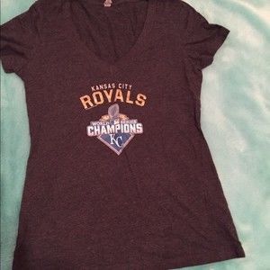 Large grey KC Royals babydoll style tshirt short